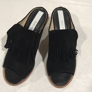 NWOT,Matt Bernson Black Suede Sandal, Size 6